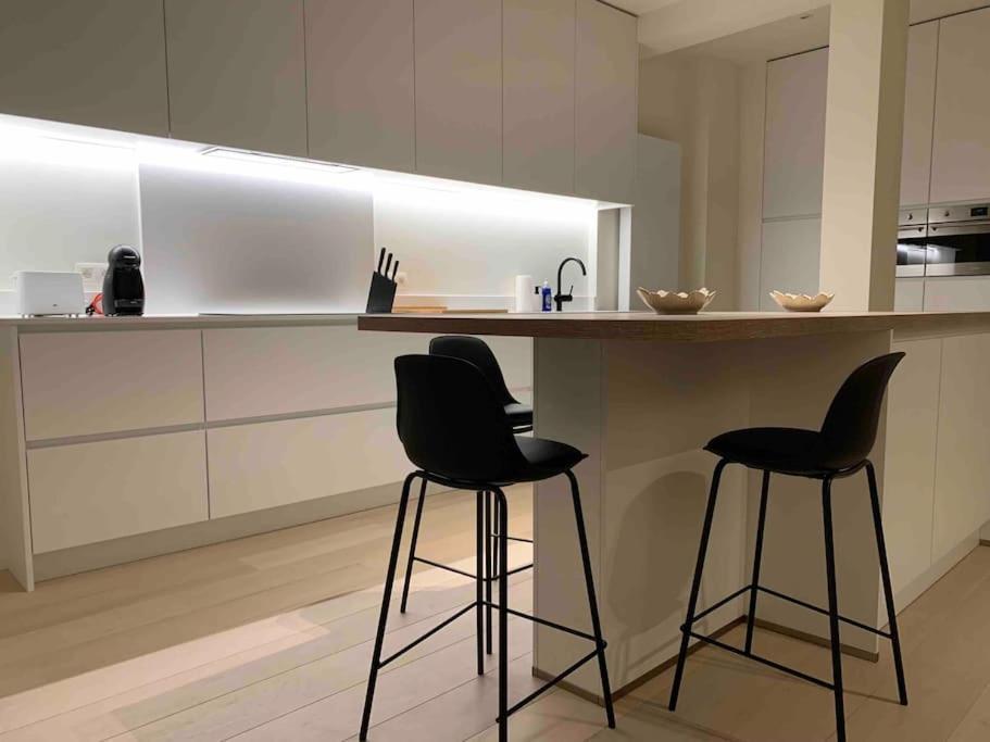 Luxury 2 Bedroom - Antwerp City Centre Bagian luar foto